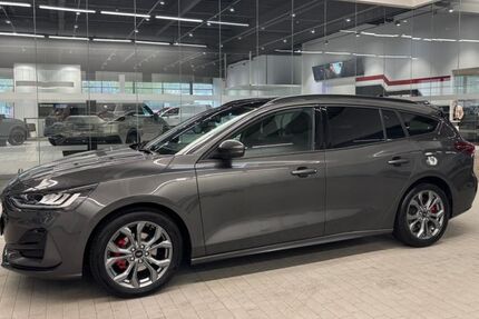 Ford Focus 36.148 km 24.390 &euro; Oberhausen (am CentrO) 46047
