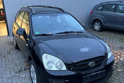 Kia Carens 220.000 km 1.499 &euro; Geldern 47608