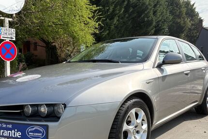 Alfa Romeo Andere 125.088 km 3.990 &euro; Moers 47447