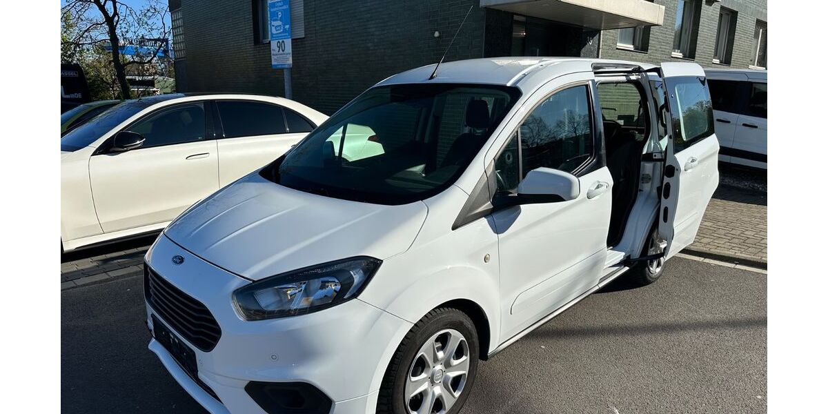 Ford Tourneo Courier 35.000 km 11.880 &euro; Duisburg 47138