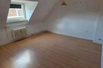 Dachgeschoßwohnung Oberhausen - 3.5 Zimmer, 8 m&sup2;, 590&euro; | Angebot:26001664