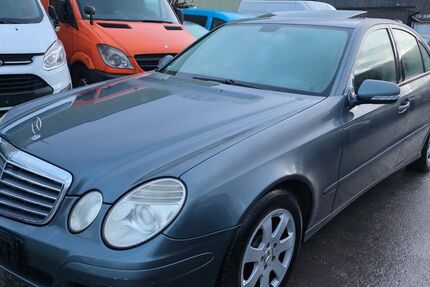 Mercedes-Benz E 200 379.000 km 2.600 &euro; Moers 47441