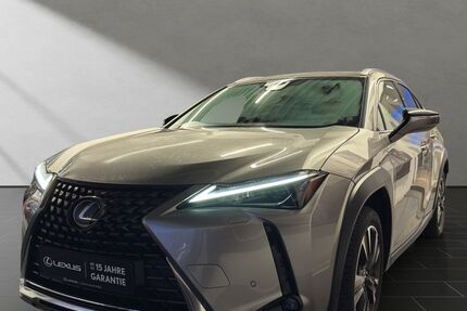 Lexus UX 19.946 km 30.990 &euro; Wesel 46485
