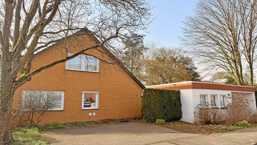 Einfamilienhaus Moers Utfort - 5 Zimmer, 203 m&sup2;, 420.000&euro; | Angebot:25684460