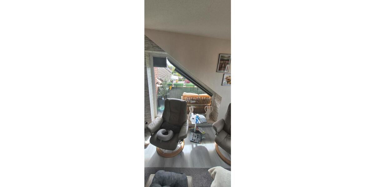 Dachgeschoßwohnung Voerde (Niederrhein) - 3 Zimmer, 68 m&sup2;, 199.000&euro; | Angebot:26120877