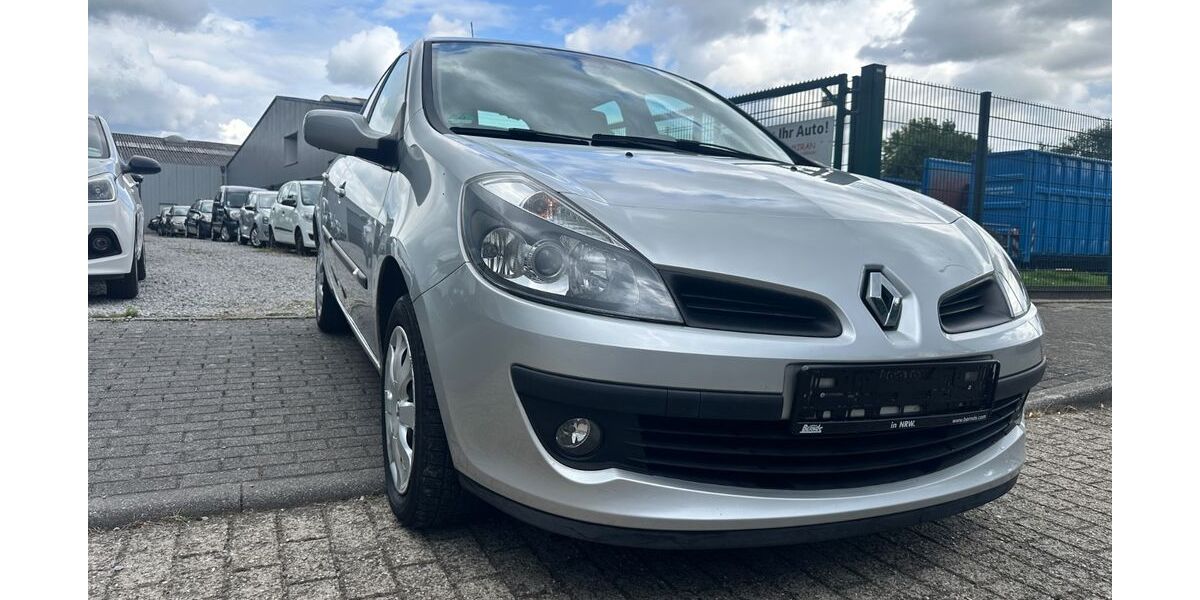 Renault Clio 180.000 km 2.900 &euro; Geldern 47608