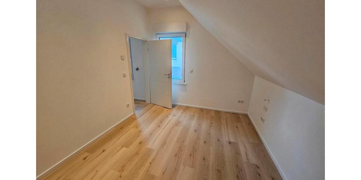 Maisonettenwohnung Oberhausen Rothebusch - 2.5 Zimmer, 50 m&sup2;, 885&euro; | Angebot:26545970