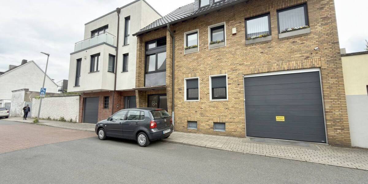 Etagenwohnung Oberhausen Stadtmitte - 3 Zimmer, 70 m&sup2;, 570&euro; | Angebot:26544111