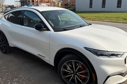 Ford Mustang Mach-E 50.000 km 29.999 &euro; Borken 46325