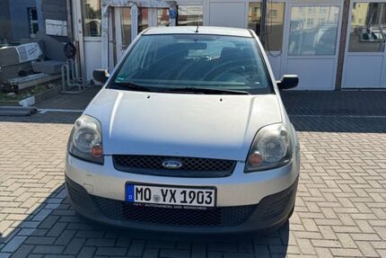 Ford Fiesta 176.000 km 1.000 &euro; Moers 47441