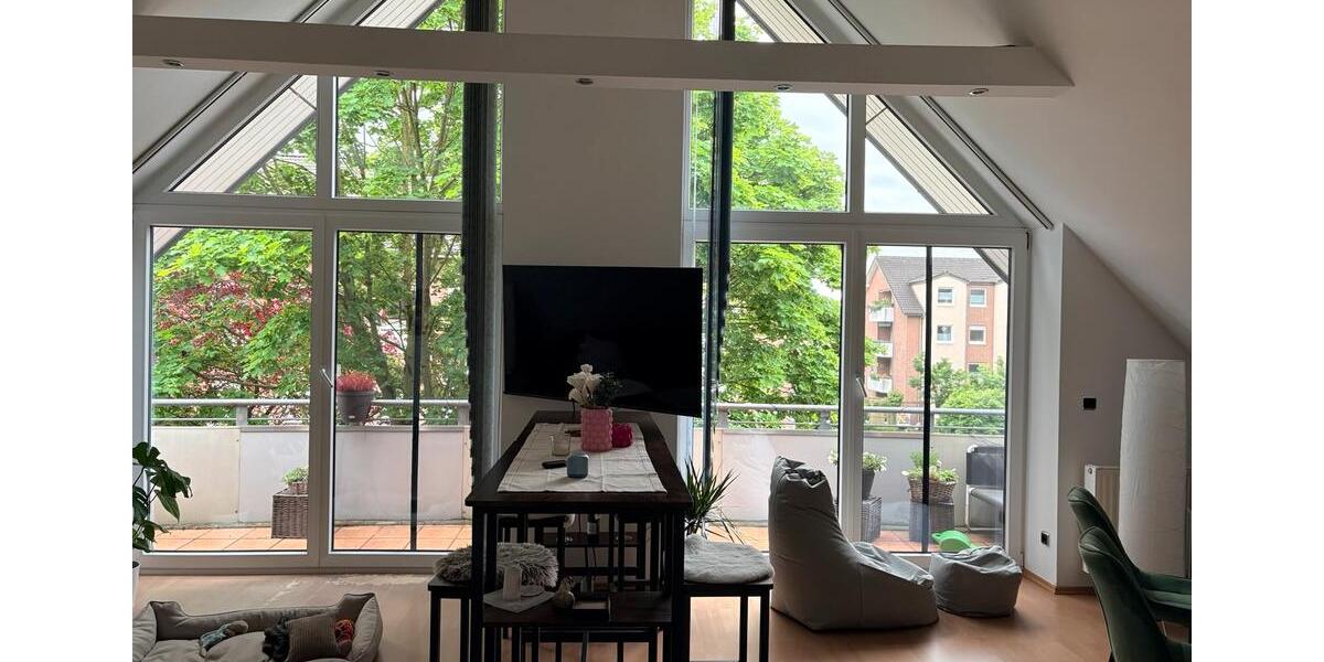 Dachgeschoßwohnung Dinslaken Hiesfeld - 3.5 Zimmer, 89 m&sup2;, 1.135&euro; | Angebot:26664027