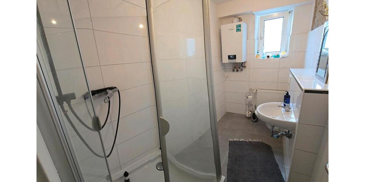 Etagenwohnung Duisburg Essenberg - 2.5 Zimmer, 47 m&sup2;, 400&euro; | Angebot:25647904