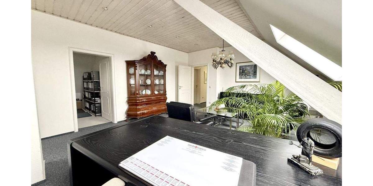 Gewerbeobjekt Geldern - 8 Zimmer, 260 m&sup2;, 1.875&euro; | Angebot:25701959