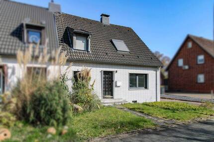 Haus Neukirchen-Vluyn Vluyn - 4 Zimmer, 115 m&sup2;, 335.980&euro; | Angebot:26628807