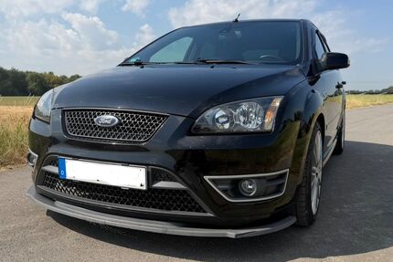 Ford Focus 161.685 km 8.300 &euro; Neukirchen-Vluyn 47506