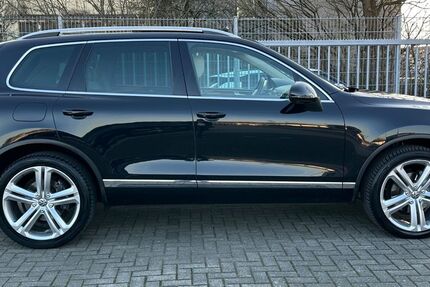 VW Touareg 174.000 km 21.950 &euro; Dinslaken 46539