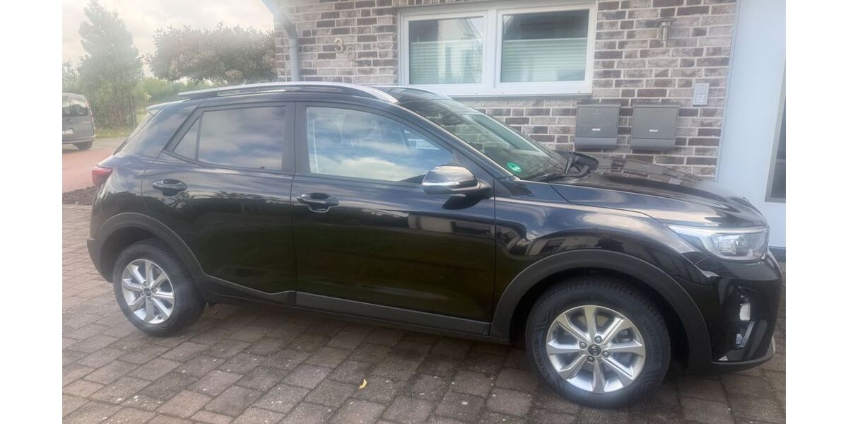 Kia Stonic 68.500 km 12.750 &euro; Hamminkeln 46499