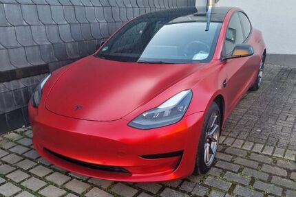 Tesla Model 3 83.000 km 21.900 &euro; Duisburg 47138