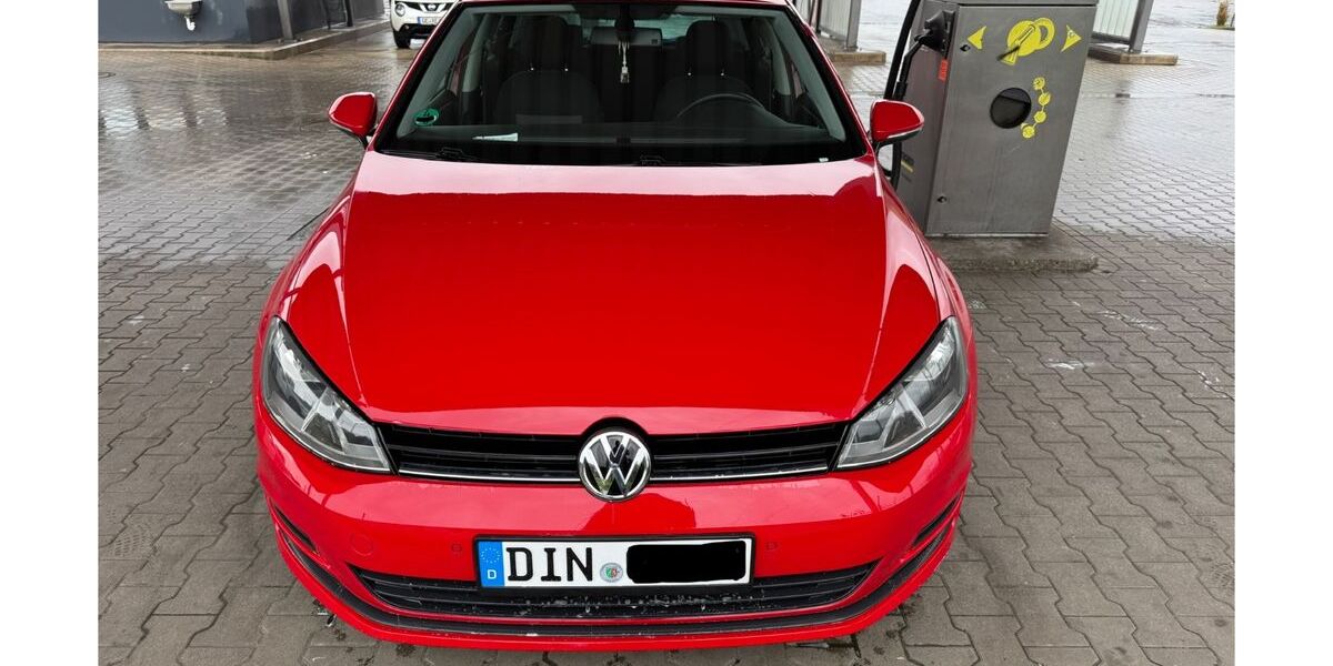 VW Golf 135.356 km 8.300 &euro; Dinslaken 46537