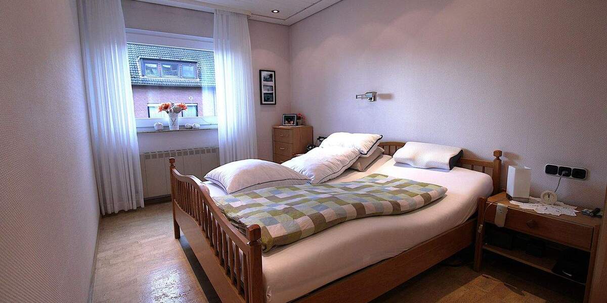 Reihenmittelhaus Gladbeck Zweckel - 6 Zimmer, 150 m&sup2;, 385.000&euro; | Angebot:25683226