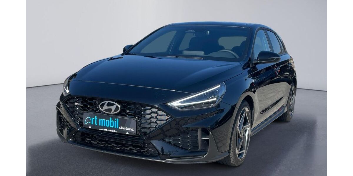Hyundai i30 3.800 km 31.410 &euro; Kevelaer 47623