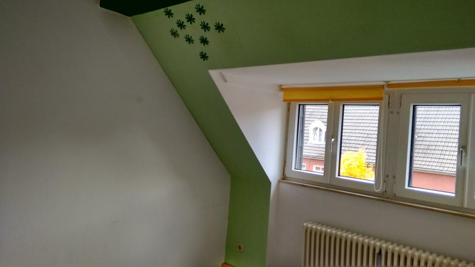 Dachgeschoßwohnung Dinslaken Lohberg - 3 Zimmer, 51 m&sup2;, 400&euro; | Angebot:25612911