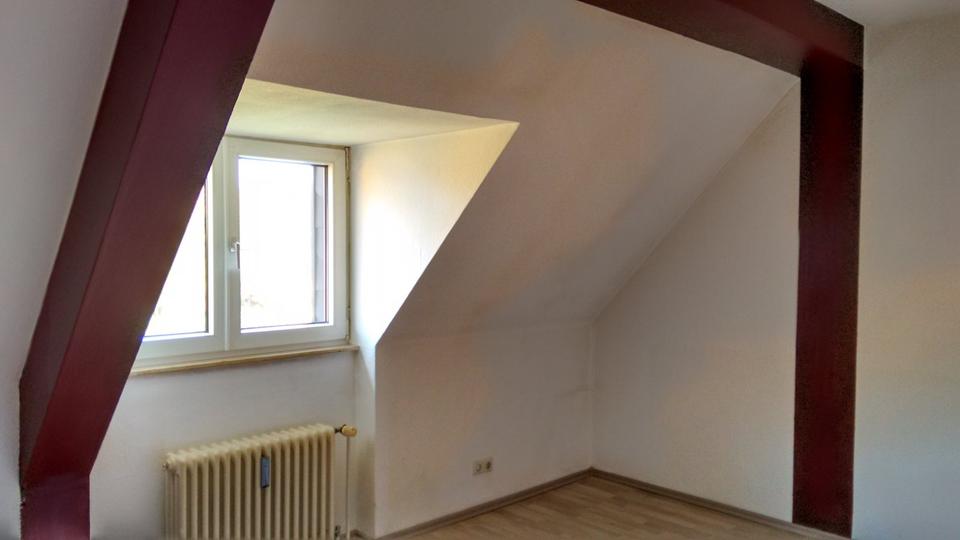 Dachgeschoßwohnung Dinslaken Lohberg - 3 Zimmer, 51 m&sup2;, 400&euro; | Angebot:25612911