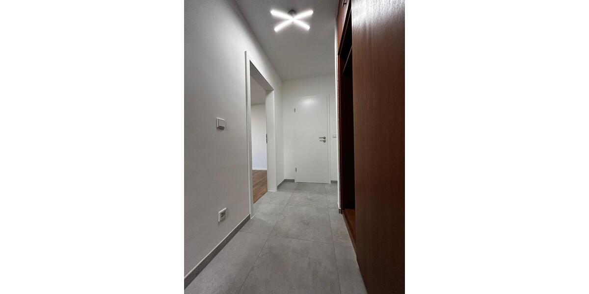 Erdgeschoßwohnung Moers - 3 Zimmer, 92 m&sup2;, 1.100&euro; | Angebot:25903455