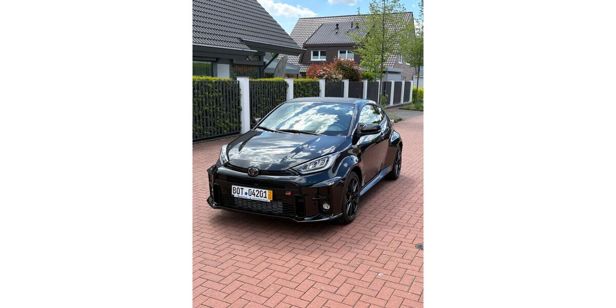 Toyota Yaris 3.987 km 39.000 &euro; Bottrop 46244