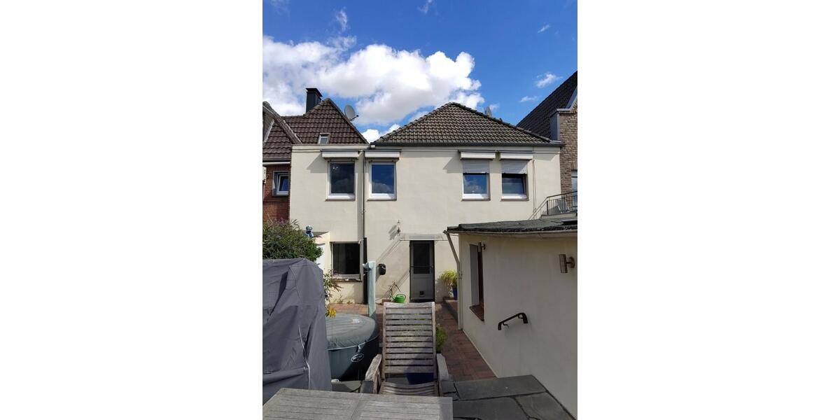 Reihenhaus Rees - 4 Zimmer, 110 m&sup2;, 1.200&euro; | Angebot:23632106