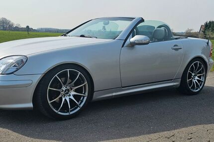 Mercedes-Benz SLK 230 123.000 km 8.900 &euro; Alpen 46519