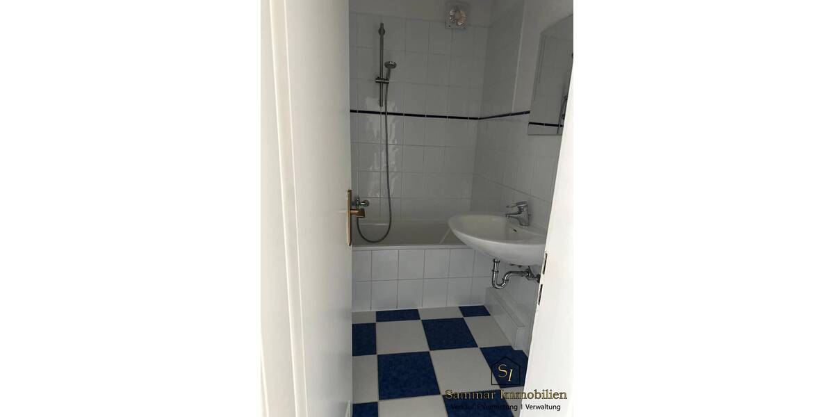 Etagenwohnung Moers Hochstraß - 3 Zimmer, 70 m&sup2;, 840&euro; | Angebot:26053041