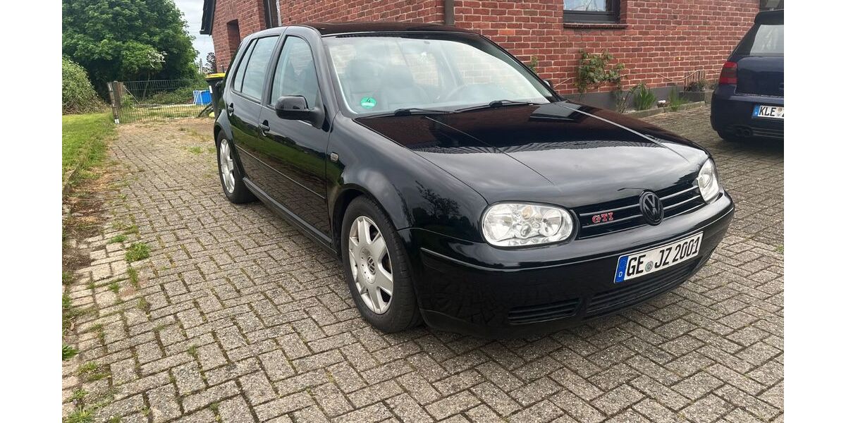 VW Golf 278.000 km 2.600 &euro; Rees 46459