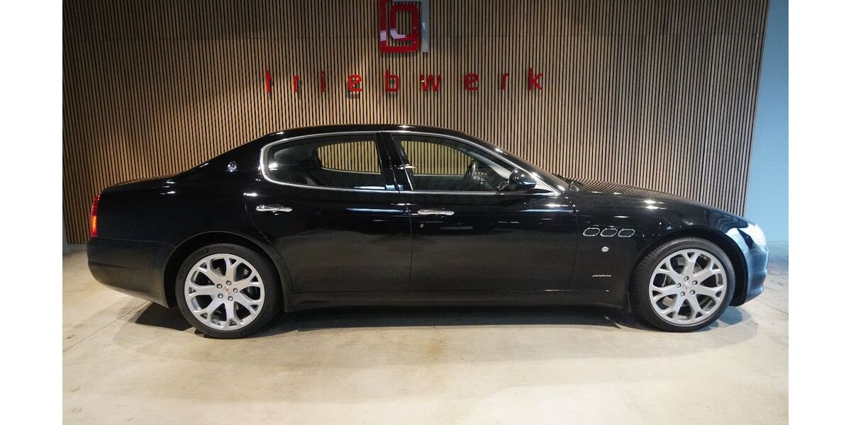 Maserati Quattroporte 49.800 km 43.941 &euro; Duisburg 47228