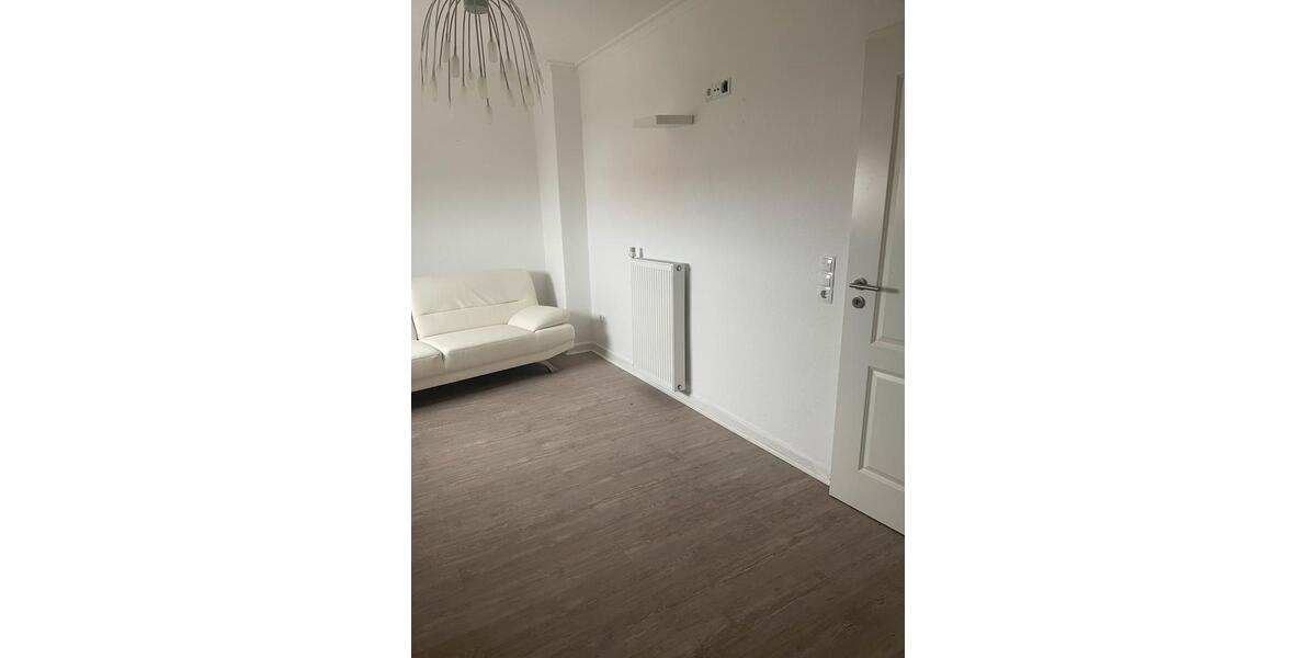 Erdgeschoßwohnung Kamp-Lintfort Lintfort - 5 Zimmer, 88 m&sup2;, 1.350&euro; | Angebot:24780227