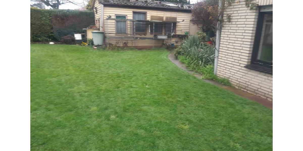 Einfamilienhaus Moers Schwafheim - 5.5 Zimmer, 132 m&sup2;, 1.000&euro; | Angebot:25905817