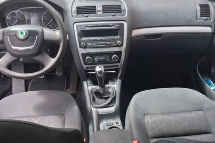 Skoda Octavia 200.000 km 4.700 &euro; Weeze 47652