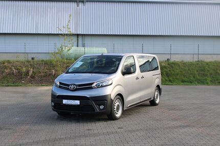 Toyota Proace (Verso) 95.395 km 24.490 &euro; Uedem 47589