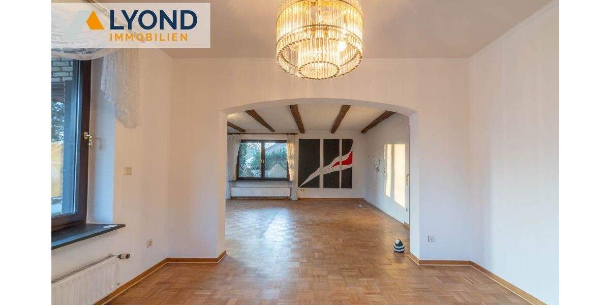 Mehrfamilienhaus, Wohnhaus Borken - 7 Zimmer, 250 m&sup2;, 395.000&euro; | Angebot:25676497