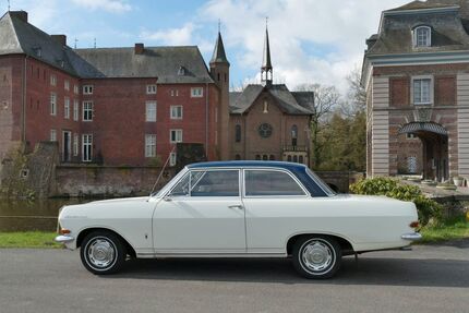 Opel Rekord 666.666 km 12.900 &euro; Weeze 47652