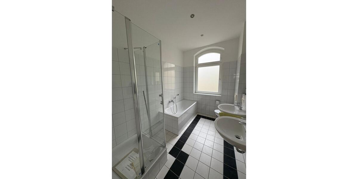 Etagenwohnung Wesel Fusternberg - 4 Zimmer, 127 m&sup2;, 1.400&euro; | Angebot:25792031