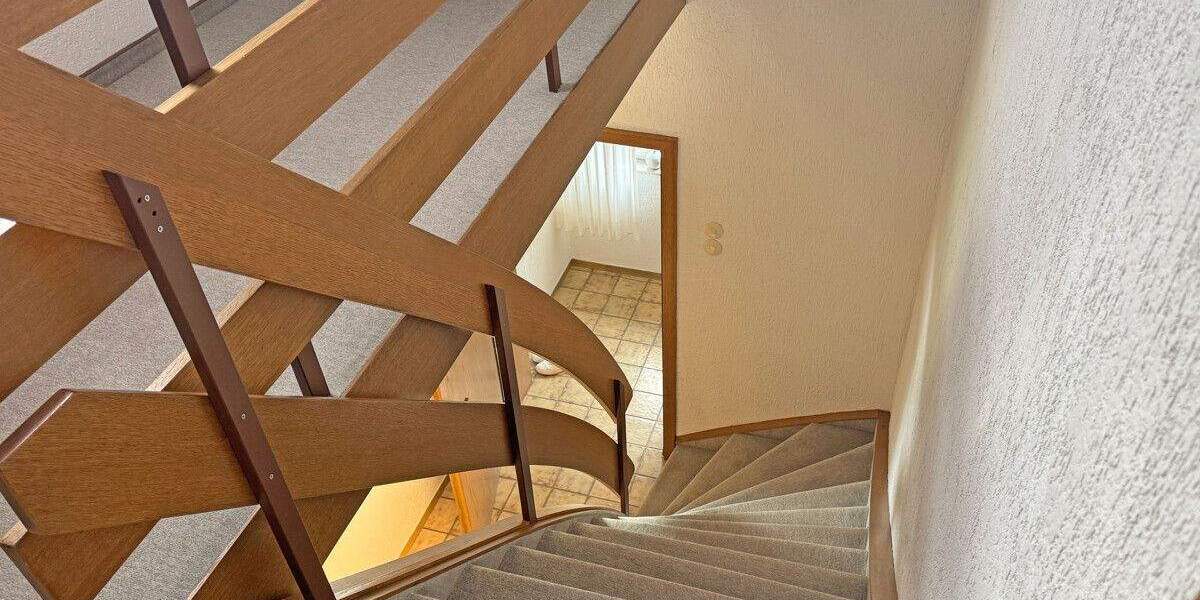 Einfamilienhaus Voerde Spellen - 5 Zimmer, 95 m&sup2;, 420.000&euro; | Angebot:25684450