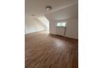 Dachgeschoßwohnung Duisburg Mittelmeiderich - 3 Zimmer, 75 m&sup2;, 750&euro; | Angebot:26491259