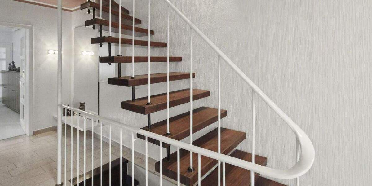 Reihenmittelhaus Moers Hülsdonk - 5 Zimmer, 137 m&sup2;, 375.000&euro; | Angebot:25846006