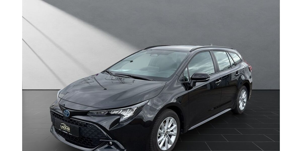 Toyota Corolla 18.291 km 26.949 &euro; Wesel 46485