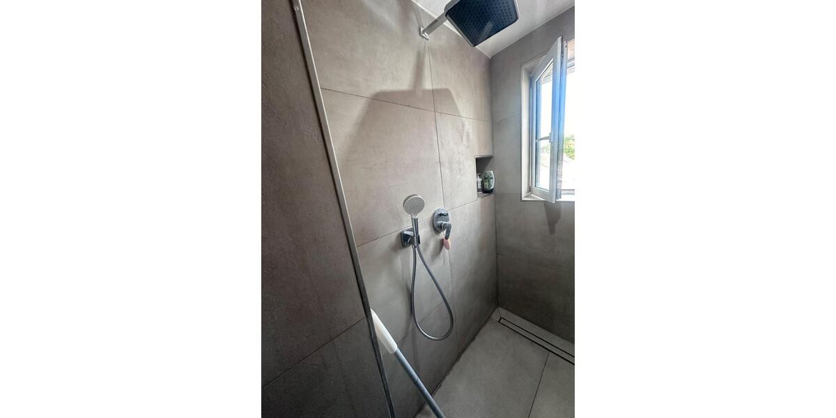 Maisonettenwohnung Duisburg Hamborn - 6.5 Zimmer, 165 m&sup2;, 1.350&euro; | Angebot:26038163