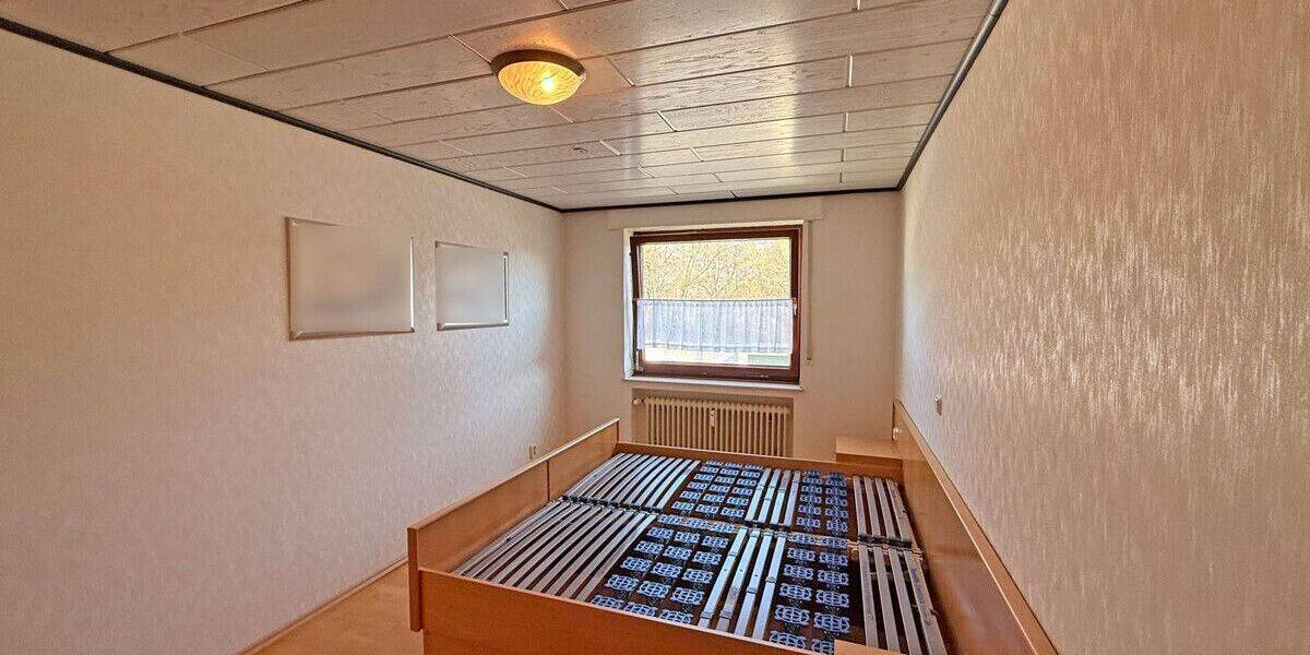 Etagenwohnung Dinslaken Bruch - 3 Zimmer, 79 m&sup2;, 180.000&euro; | Angebot:26816645