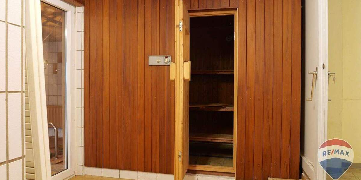 Einfamilienhaus Dinslaken Innenstadt - 8 Zimmer, 240 m&sup2;, 698.000&euro; | Angebot:25730854