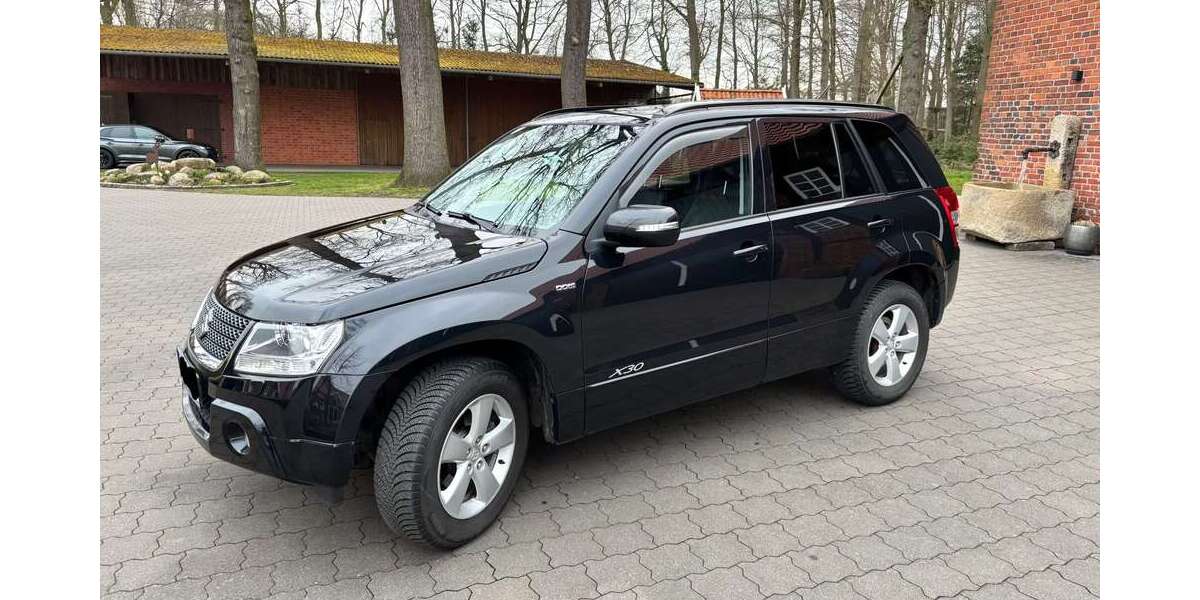 Suzuki Grand Vitara 101.884 km 12.900 &euro; Heiden 46359