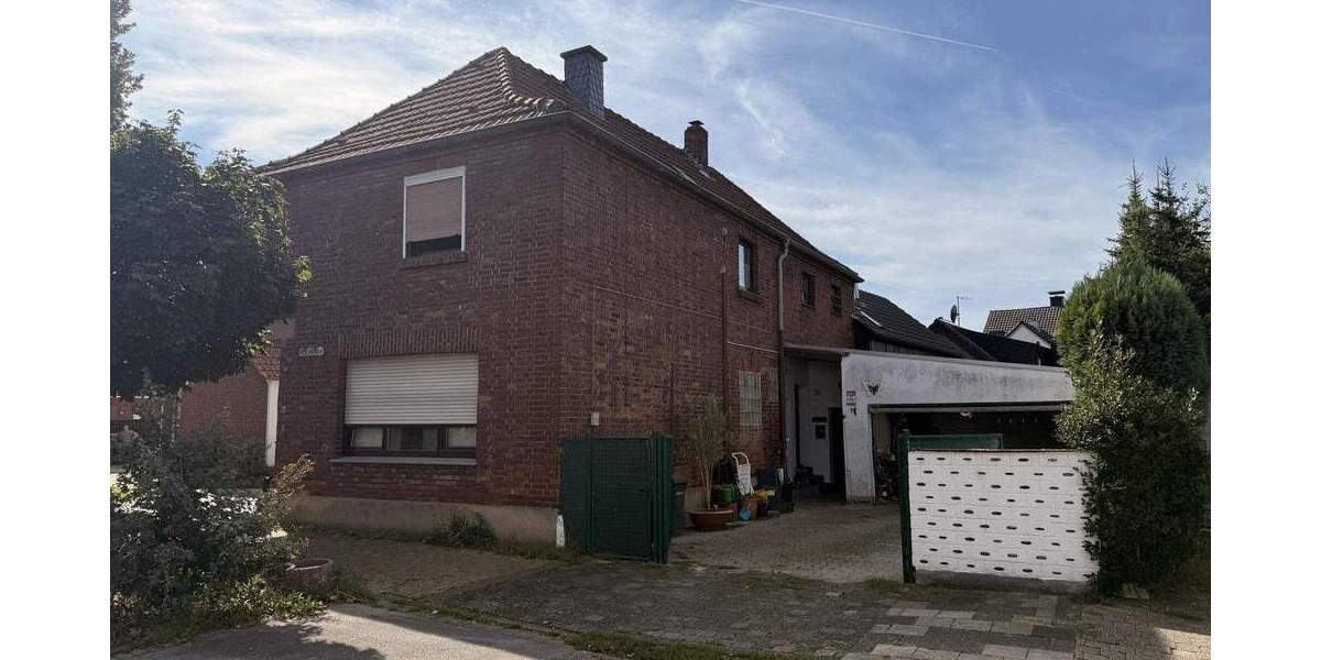 Mehrfamilienhaus, Wohnhaus Alpen - 6 Zimmer, 153 m&sup2;, 180.000&euro; | Angebot:25815440